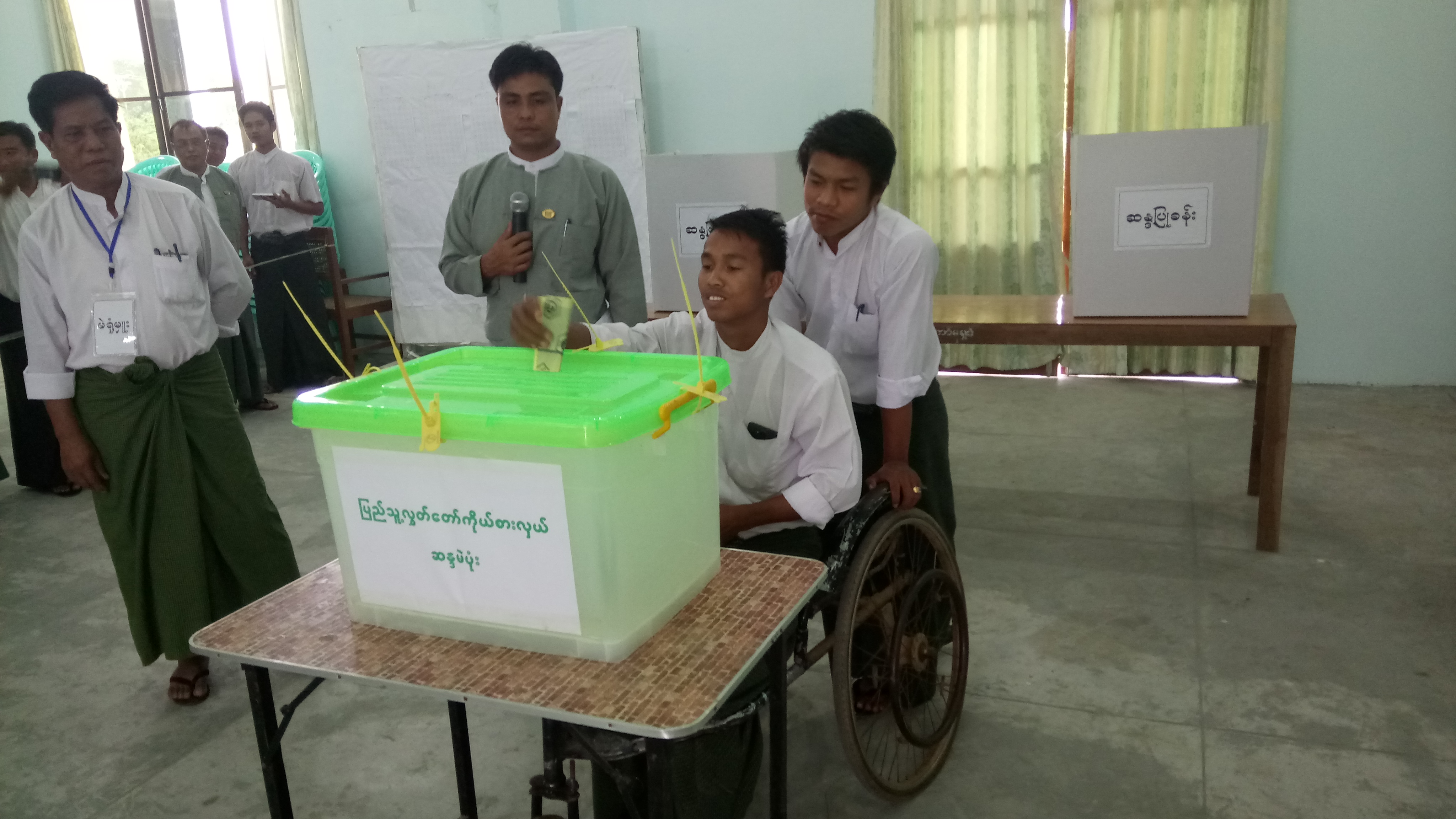 Election officials of wards and village-tracts of Monywa, Sagaing region, learning about challenges faced by Persons with Disabilities for access to polling stations - photo credit: Saket Ambarkhane